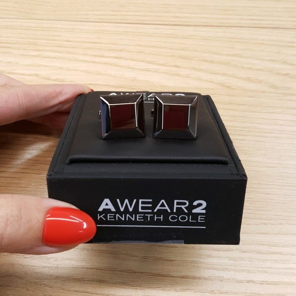 Kenneth Cole AWEAR2 Mens Cuff Links Solid Black Square